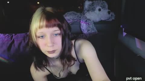 Vasilisa online show from April 18, 2026, 7:07 pm