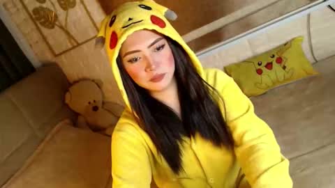 Snapshot of yourdevilsweettsx chatting on December 14, 2025, 5:57 am JEN online show from December 14, 2025, 5:57 am