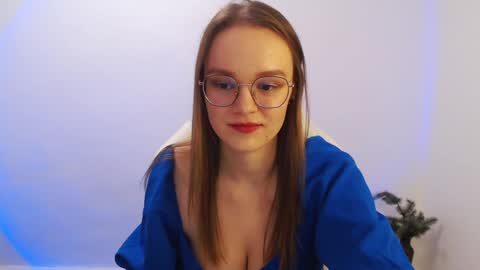 Snapshot of yourdreamray chatting on January 18, 2025, 9:13 pm Lana online show from January 18, 2025, 9:13 pm