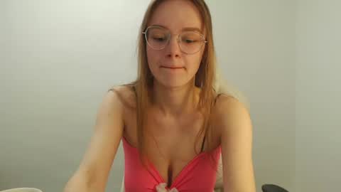 Lana online show from June 20, 2026, 8:55 pm