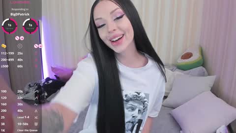 Snapshot of youreyesgazm chatting on December 15, 2024, 10:39 am Mary online show from December 15, 2024, 10:39 am