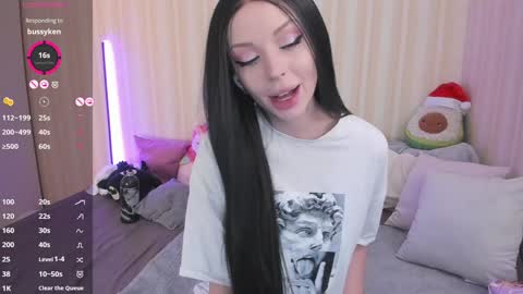 Snapshot of youreyesgazm chatting on January 4, 2025, 8:06 am Mary online show from January 4, 2025, 8:06 am