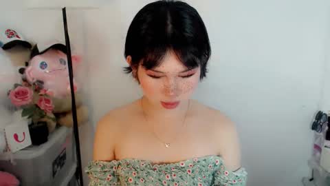 Snapshot of yourfavorateella chatting on October 22, 2025, 2:12 am PrettyElla online show from October 22, 2025, 2:12 am