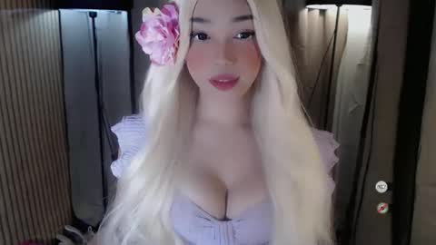 maureen love you online show from October 12, 2025, 10:25 am