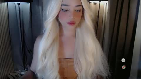 maureen love you online show from November 3, 2025, 10:27 am