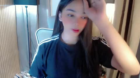 maureen love you online show from November 10, 2025, 7:57 pm