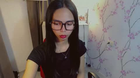 Snapshot of yourfavoratericcie chatting on December 14, 2025, 2:28 am RICCIE MAE online show from December 14, 2025, 2:28 am