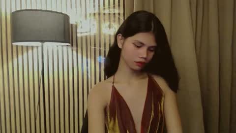 Snapshot of yourfavoratevivian chatting on November 5, 2025, 9:59 pm Vivian online show from November 5, 2025, 9:59 pm