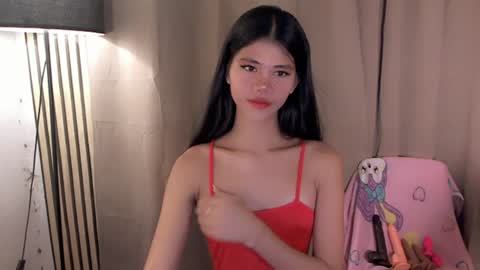 Snapshot of yourfavoratevivian chatting on June 15, 2026, 8:44 pm Vivian online show from June 15, 2026, 8:44 pm