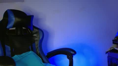 Snapshot of yourfavorite_bigclit chatting on March 15, 2026, 9:37 am yourfavorite_bigclit online show from March 15, 2026, 9:37 am