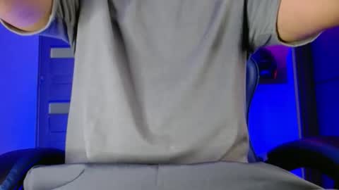 Snapshot of yourfavorite_bigclit chatting on April 22, 2026, 2:18 pm yourfavorite_bigclit online show from April 22, 2026, 2:18 pm