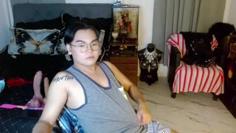Snapshot of yourfemboitinydick chatting on July 5, 2026, 7:48 am Fem boi Nards online show from July 5, 2026, 7:48 am