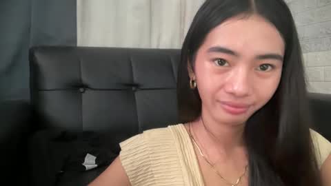 Snapshot of yourgirlsweet_kishia chatting on May 15, 2026, 11:56 pm yourgirlsweet_kishia online show from May 15, 2026, 11:56 pm