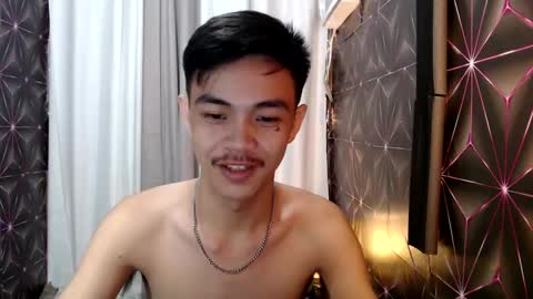 Snapshot of yourguy_josh23 chatting on January 21, 2025, 7:06 pm Josh online show from January 21, 2025, 7:06 pm