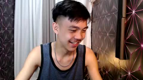 Snapshot of yourguy_josh23 chatting on February 20, 2025, 12:04 pm Josh online show from February 20, 2025, 12:04 pm