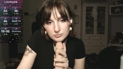 Snapshot of yourhanna_ chatting on December 20, 2025, 7:21 pm hanna online show from December 20, 2025, 7:21 pm