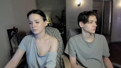 Snapshot of yourher0in chatting on November 14, 2025, 11:42 am Aida online show from November 14, 2025, 11:42 am