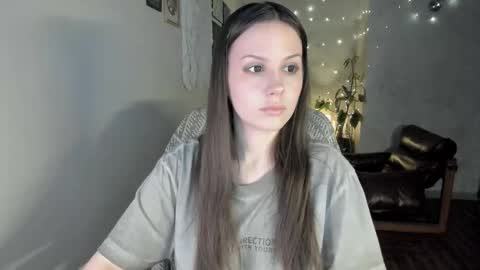 Snapshot of yourher0in chatting on January 12, 2026, 9:14 am Aida online show from January 12, 2026, 9:14 am