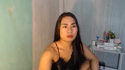 Mauie  online show from May 12, 2026, 11:02 pm
