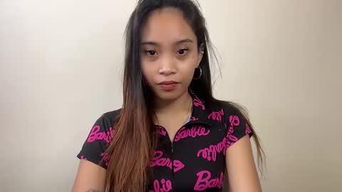 Snapshot of yourlaylia chatting on June 9, 2026, 4:02 am Lia3 online show from June 9, 2026, 4:02 am
