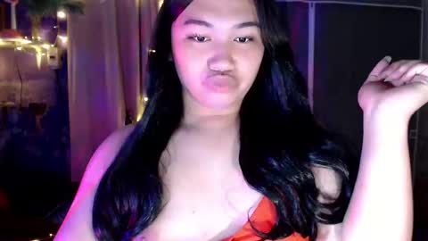 LORI online show from February 12, 2025, 1:19 am