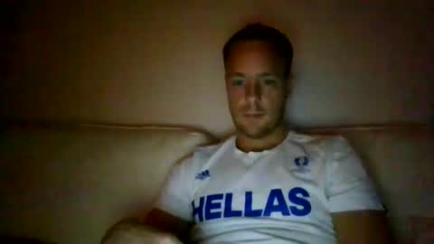 Snapshot of yourlove8523 chatting on September 24, 2025, 4:27 am yourlove8523 online show from September 24, 2025, 4:27 am