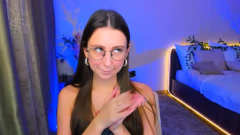 Snapshot of yourlovelystoryy chatting on September 23, 2025, 5:27 pm Vetta online show from September 23, 2025, 5:27 pm