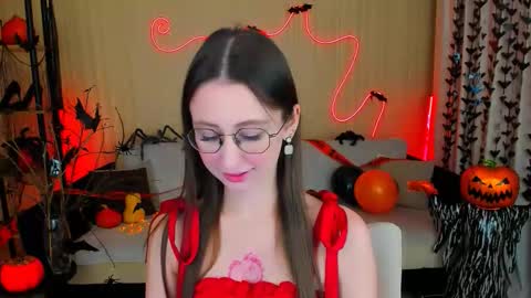 Snapshot of yourlovelystoryy chatting on October 23, 2025, 4:28 pm Vetta online show from October 23, 2025, 4:28 pm