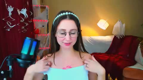 Snapshot of yourlovelystoryy chatting on October 24, 2025, 4:36 pm Vetta online show from October 24, 2025, 4:36 pm