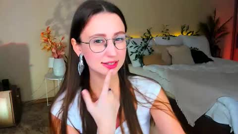 Snapshot of yourlovelystoryy chatting on November 18, 2025, 5:39 pm Vetta online show from November 18, 2025, 5:39 pm