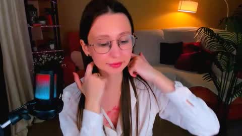 Snapshot of yourlovelystoryy chatting on March 15, 2026, 12:22 pm Vetta online show from March 15, 2026, 12:22 pm