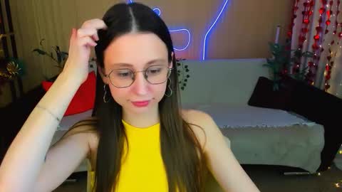 Snapshot of yourlovelystoryy chatting on March 27, 2026, 11:21 am Vetta online show from March 27, 2026, 11:21 am
