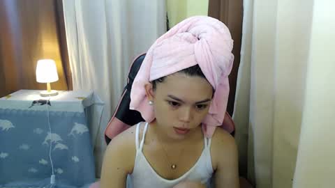 Snapshot of yourlovelytranspinay chatting on December 15, 2024, 2:08 am your lovely Dina online show from December 15, 2024, 2:08 am