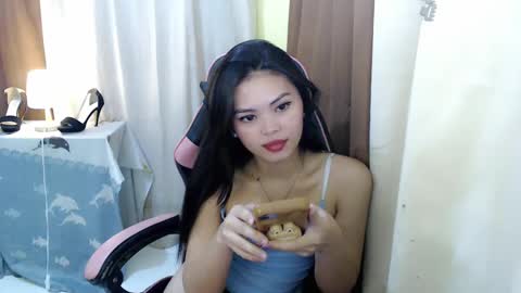 Snapshot of yourlovelytranspinay chatting on February 20, 2025, 3:56 am your lovely Dina online show from February 20, 2025, 3:56 am