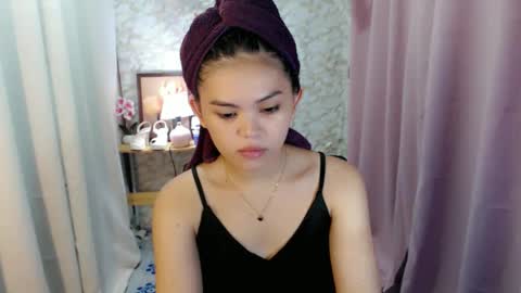 Snapshot of yourlovelytranspinay chatting on January 7, 2026, 1:41 am your lovely Dina online show from January 7, 2026, 1:41 am