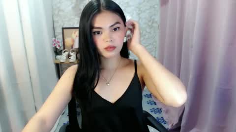 Snapshot of yourlovelytranspinay chatting on January 7, 2026, 1:46 pm your lovely Dina online show from January 7, 2026, 1:46 pm