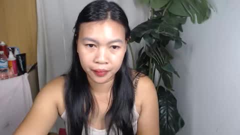 yourmaryflor online show from September 23, 2025, 12:52 pm