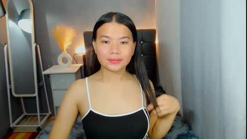 yourmissingprincess online show from November 24, 2025, 4:45 am