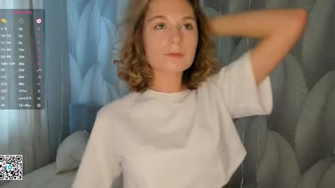 Snapshot of yourmuseee chatting on February 20, 2026, 11:32 am Sonya online show from February 20, 2026, 11:32 am