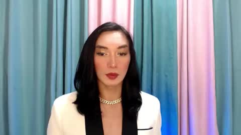 Snapshot of yourqueenlucifer chatting on November 26, 2025, 3:13 pm QueenLuci online show from November 26, 2025, 3:13 pm