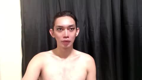 Snapshot of yourqueenlucifer chatting on November 29, 2025, 10:51 am QueenLuci online show from November 29, 2025, 10:51 am