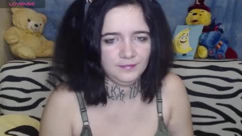 Snapshot of yours_good_mood chatting on December 22, 2024, 4:17 am Im - DANI .insta - hardblade1 online show from December 22, 2024, 4:17 am