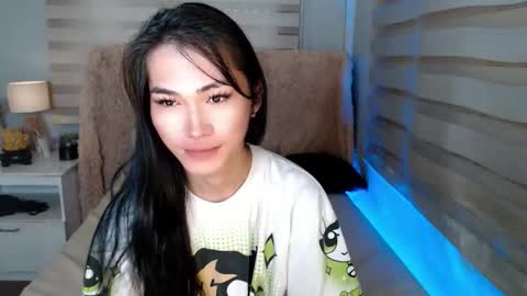    online show from October 13, 2025, 10:54 pm