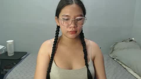 Snapshot of yoursexy_reb chatting on January 17, 2026, 2:11 pm yoursexy_reb online show from January 17, 2026, 2:11 pm