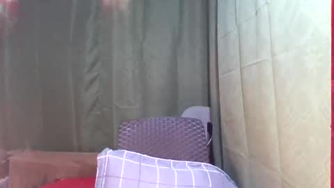 Snapshot of yourshygirl82 chatting on December 16, 2024, 1:53 am im MAY online show from December 16, 2024, 1:53 am
