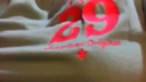 Snapshot of yourshygirl82 chatting on December 26, 2024, 6:19 am im MAY online show from December 26, 2024, 6:19 am