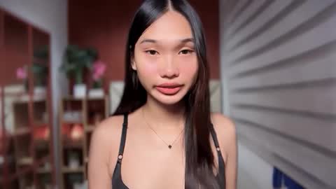 yoursluttyashxx online show from May 13, 2026, 4:37 pm