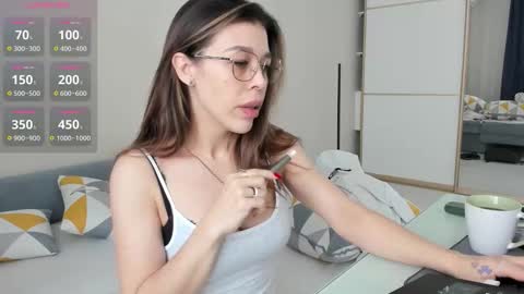 Snapshot of yoursoul_mila chatting on January 14, 2026, 11:49 am yoursoul_mila online show from January 14, 2026, 11:49 am