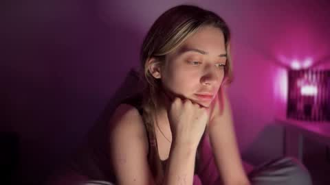 Snapshot of yoursweet_couple chatting on September 22, 2025, 9:06 pm yoursweet_couple online show from September 22, 2025, 9:06 pm