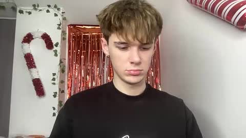 yoursweetyguy online show from January 6, 2026, 2:21 pm